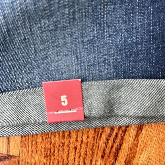 NWT Arizona Jean Bermuda Shorts, size 5 - Picture 4 of 6